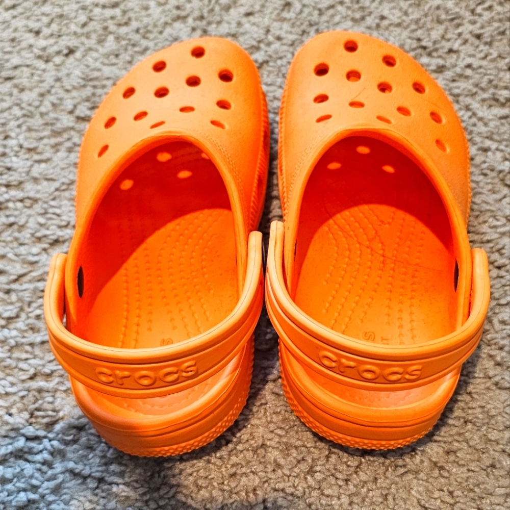 Crocs - Picture 3 of 4